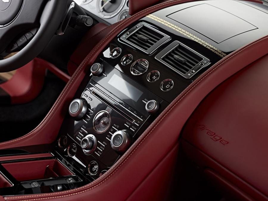 Интерьер Aston Martin Virage Dragon 88 2012 года  (фото 7 из 8)